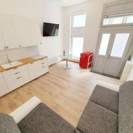 Urbanes Apartment In Wien Esterno foto